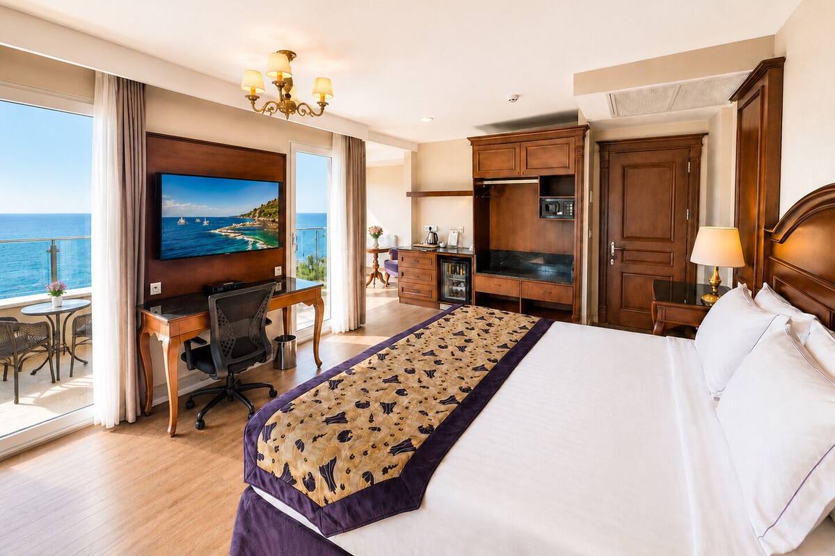 Premium bedding, minibar, in-room safe, desk