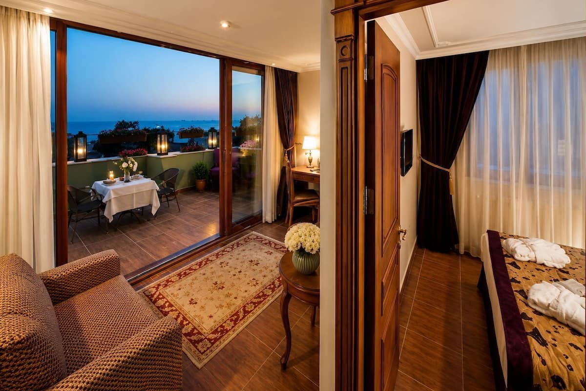 Premium bedding, minibar, in-room safe, desk
