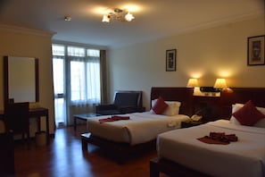 Standard-Zweibettzimmer | 1 Schlafzimmer, Zimmersafe, Schreibtisch, schallisolierte Zimmer