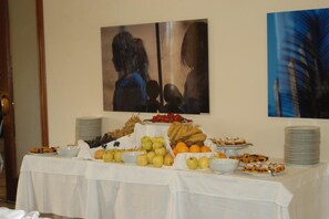 Inbegriffenes FrĂŒhstĂŒcksbuffet