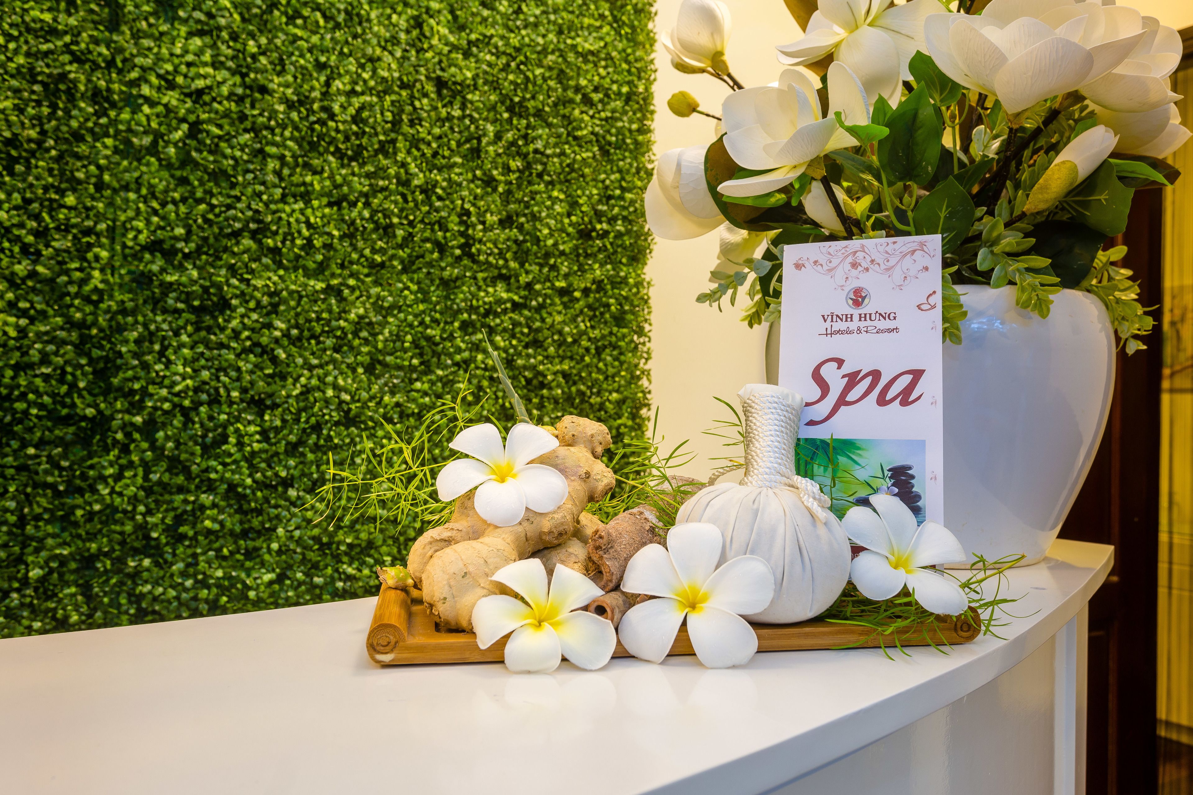 turkish bath/hammam, body treatments, aromatherapy, deep-tissue massages