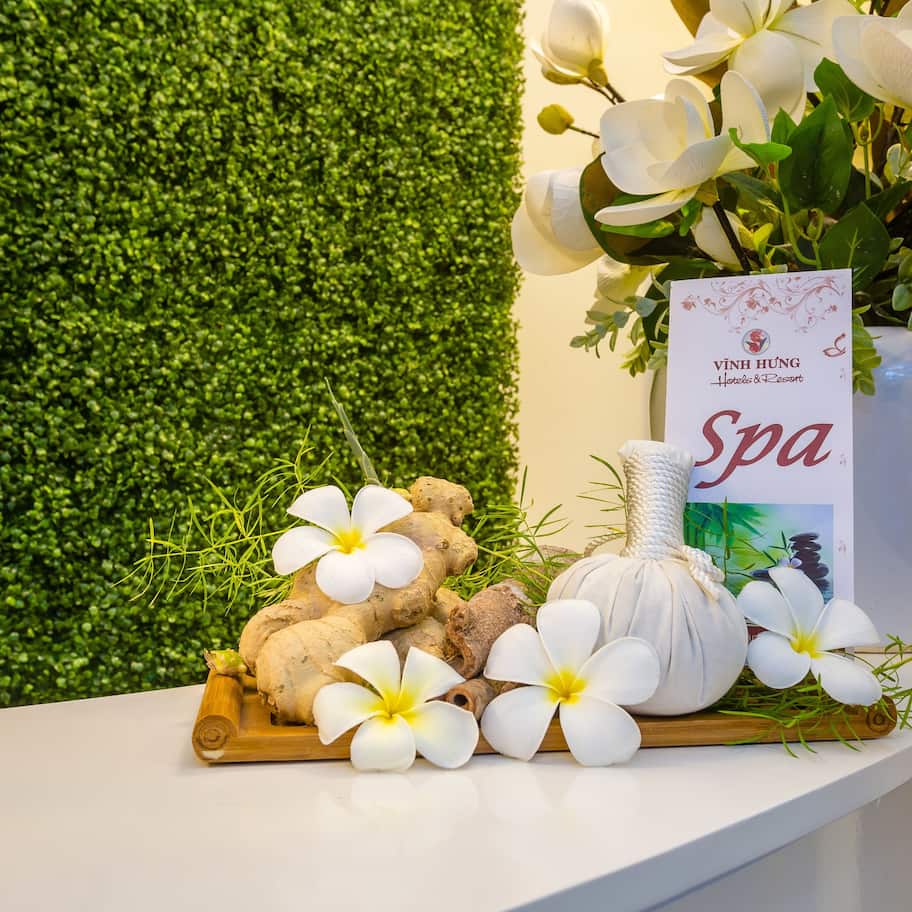 Turkish bath/hammam, body treatments, aromatherapy, deep-tissue massages
