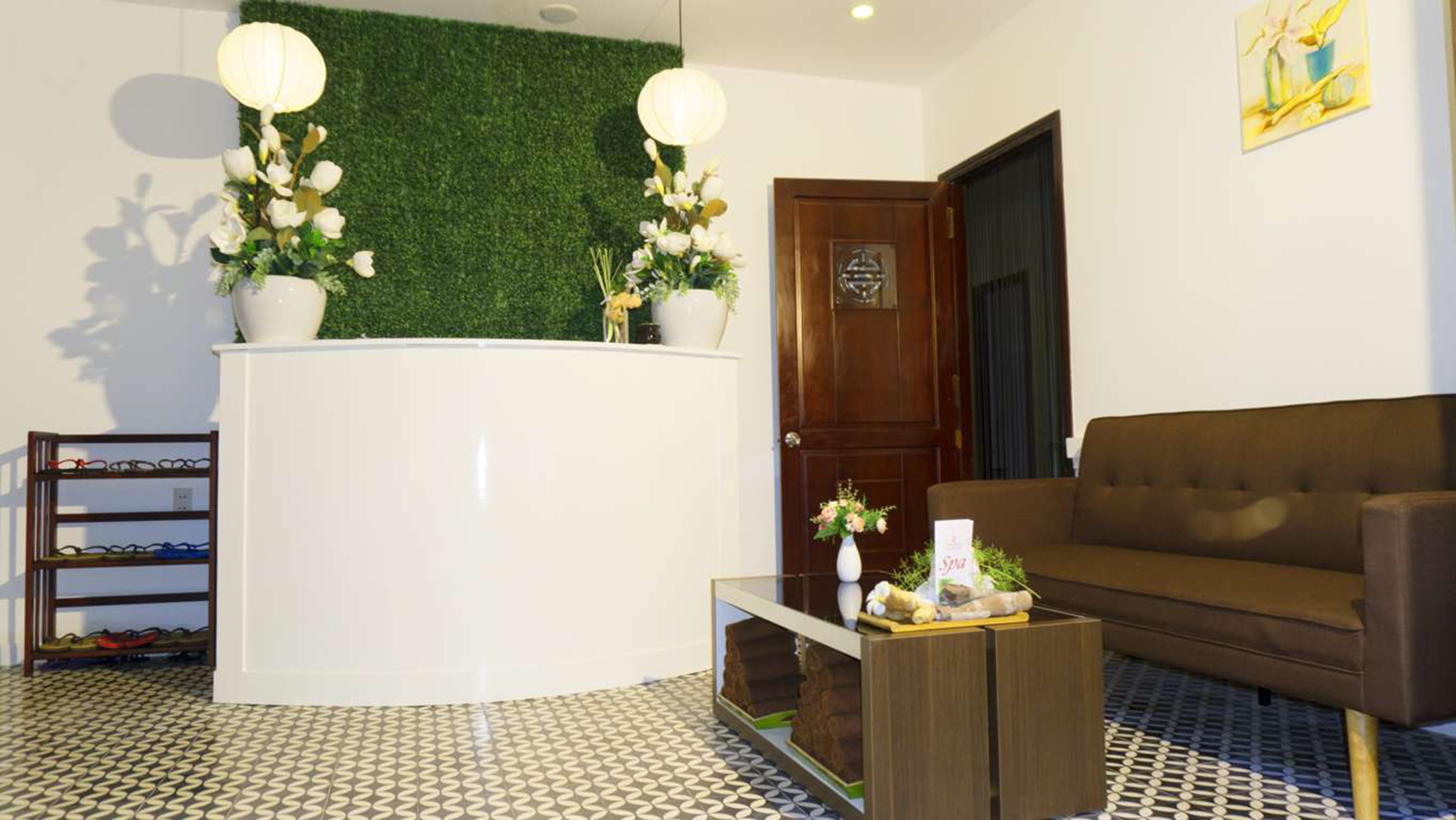 turkish bath/hammam, body treatments, aromatherapy, deep-tissue massages