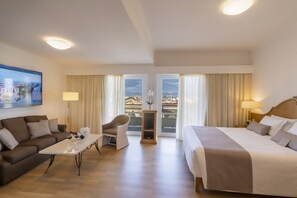 Premium bedding, pillowtop beds, in-room safe, desk - Kydon, The Heart City Hotel (Chania)
