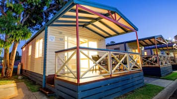 Standard 2 Bedroom Cabin - Sleeps 6 | Balcony