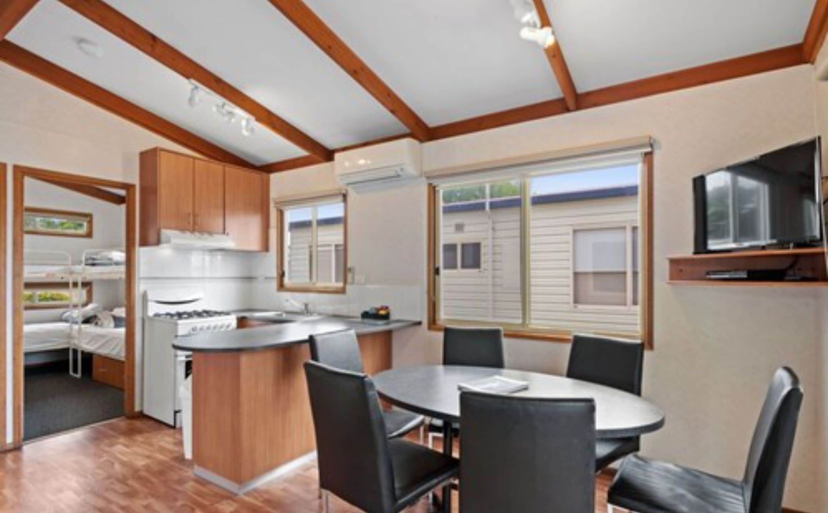 标准小屋, 2 间卧室 | 私人厨房 | 大冰箱、微波炉、炉灶、茶具/咖啡用具