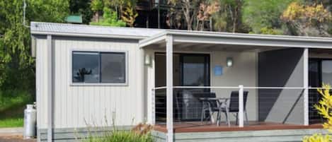 Deluxe Spa Cabin - Sleeps 2 | Terrace/patio