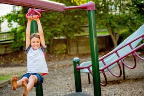 Children’s play area – outdoor