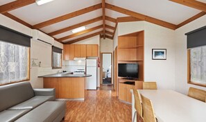Living room - Discovery Parks - Lake Hume, Victoria (Ebden)