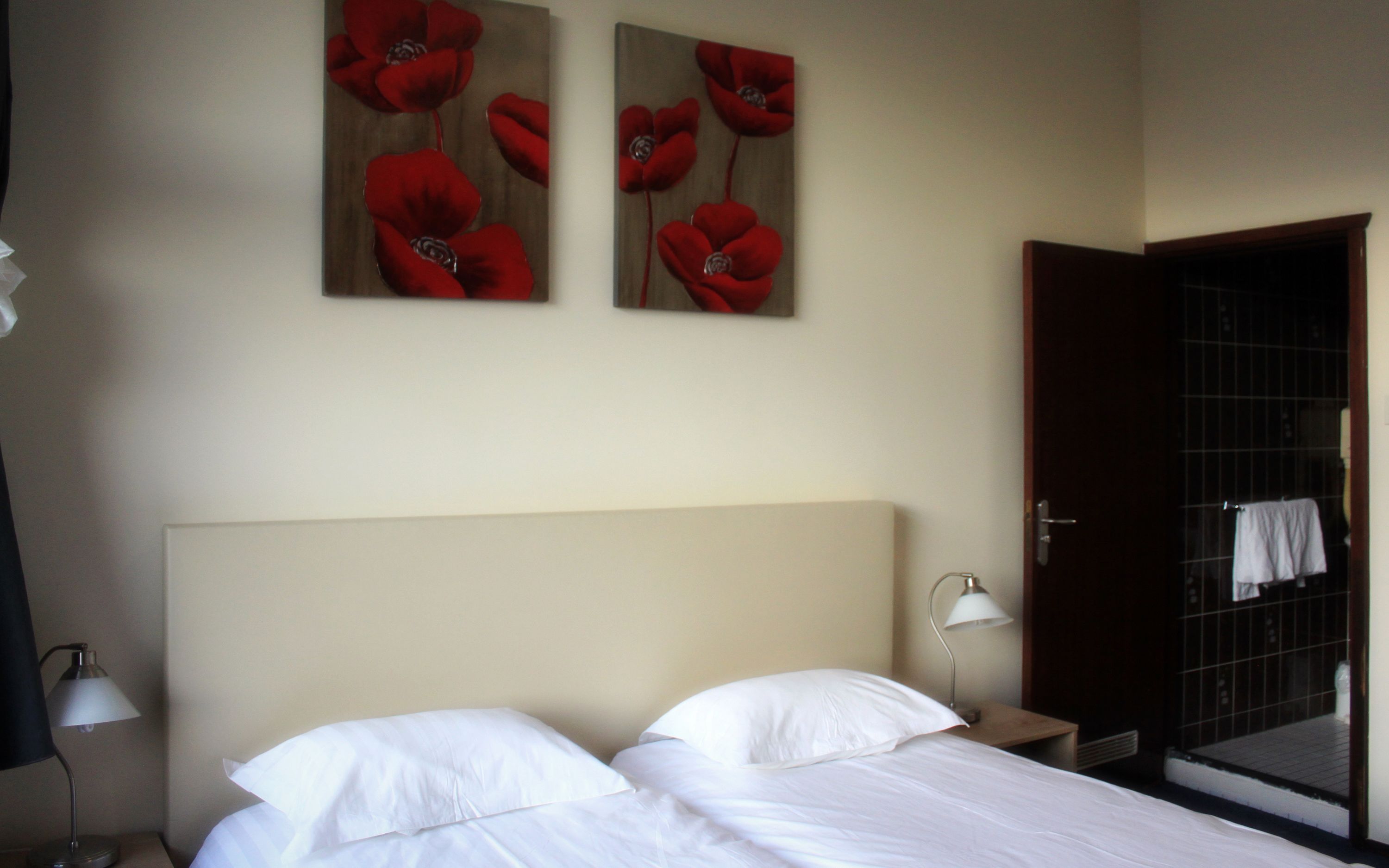 Standard-Doppelzimmer | Individuell dekoriert, individuell eingerichtet, Schreibtisch