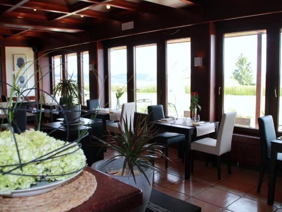 Serveert lunch en diner, Franse gerechten