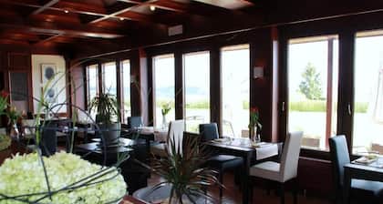 HĂŽtel Vertige des Saveurs Brasserie N4