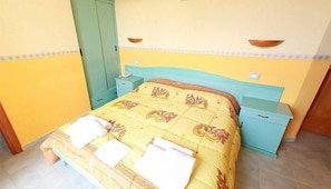 Minibar, in-room safe, desk, soundproofing
