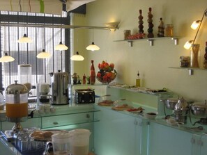 Breakfast area
