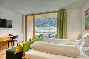 Superior Double Room, Balcony, Mountain View