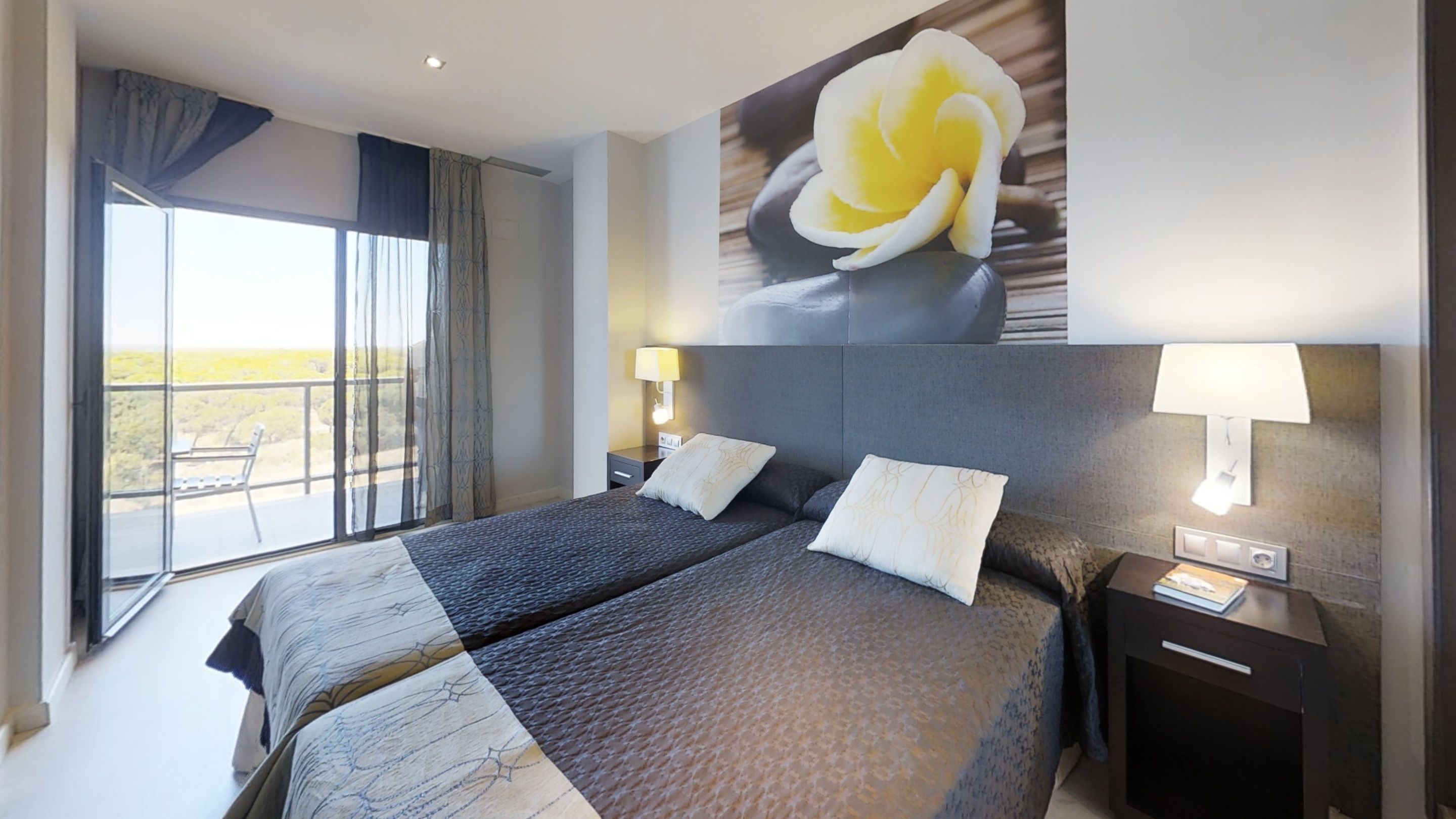 1 bedroom, in-room safe, laptop workspace, blackout drapes