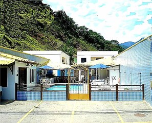 Property entrance - Pousada Praia da Ribeira Clube (Angra dos Reis)