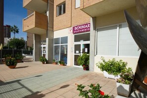 Exterior detail - Benimar (Benidorm)