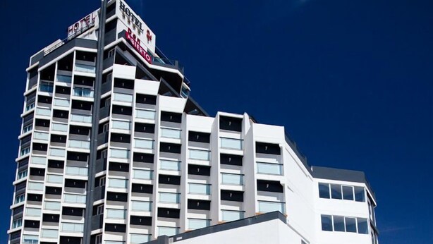 Unclassified image, 1 of 52, button - Hotel La Familia Gallo Rojo (El Campello)