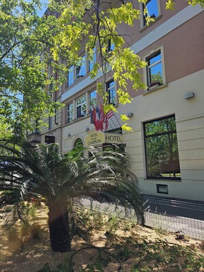 Front of property - Hotel Campion CityLife (Milan)