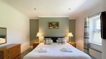 Standard-Ferienhaus, Mehrere Betten | Individuell dekoriert, individuell eingerichtet, Schreibtisch