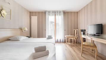 Classic-Zweibettzimmer | Minibar, Zimmersafe, individuell dekoriert, individuell eingerichtet