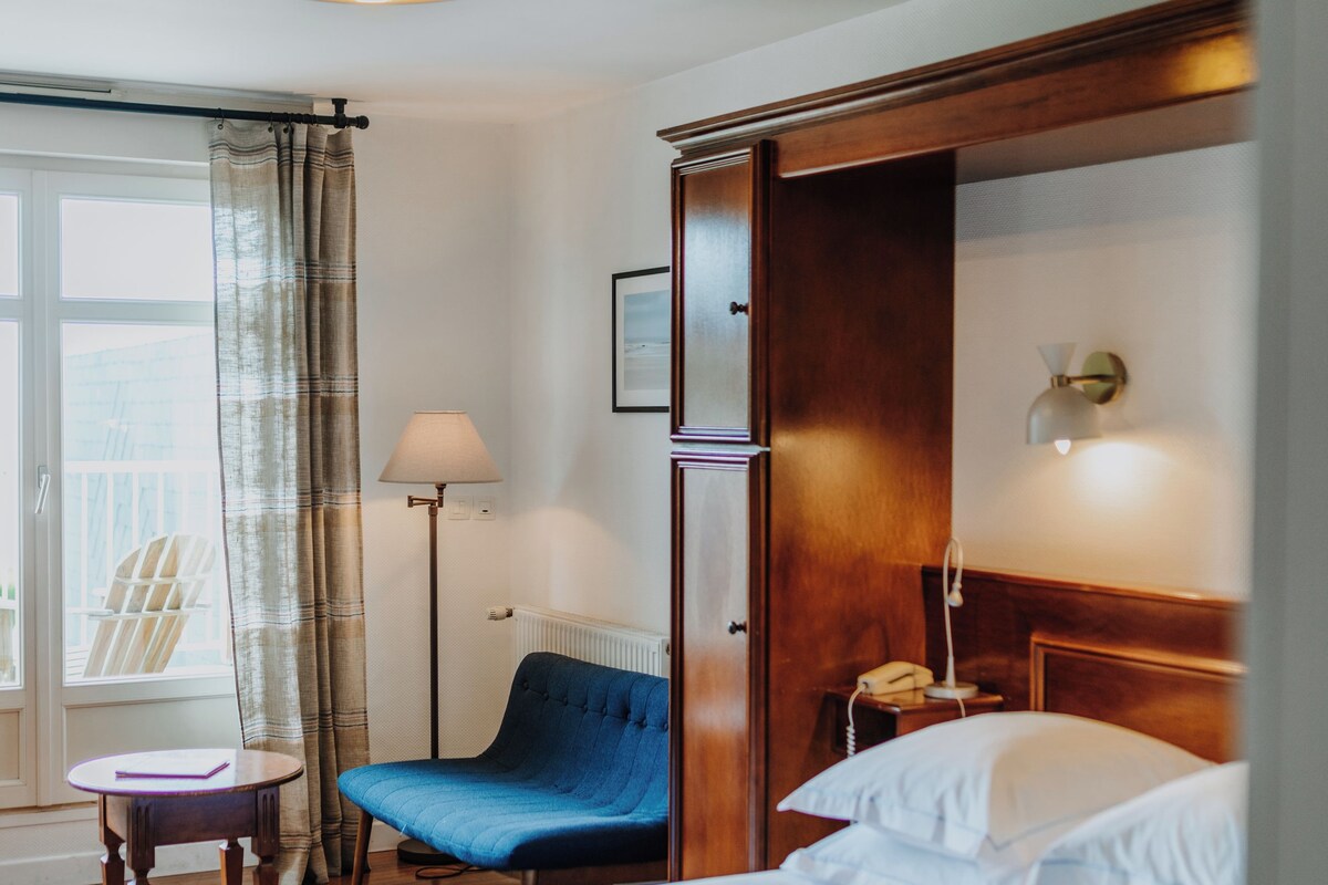 Double Room, Terrace, Partial Sea View