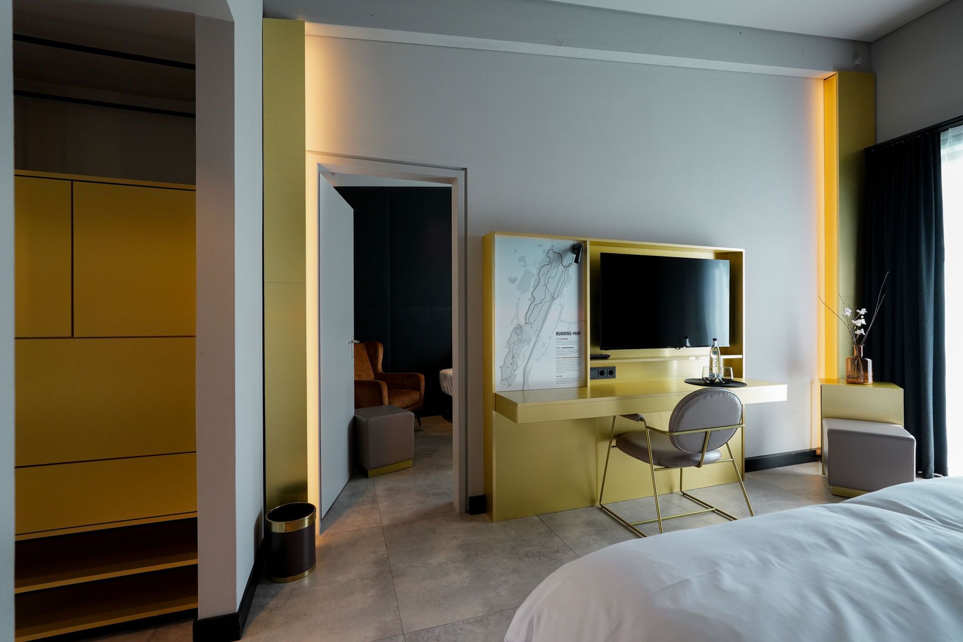 Photo - Scheck Hotel