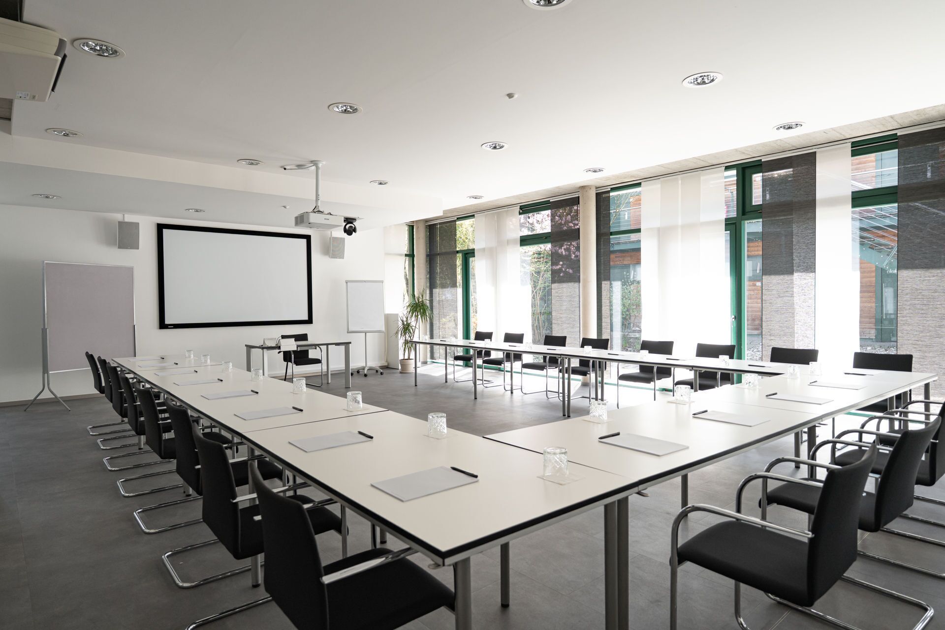 Photo - Scheck Hotel