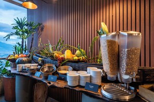 Tägliches inbegriffenes Frühstücksbuffet