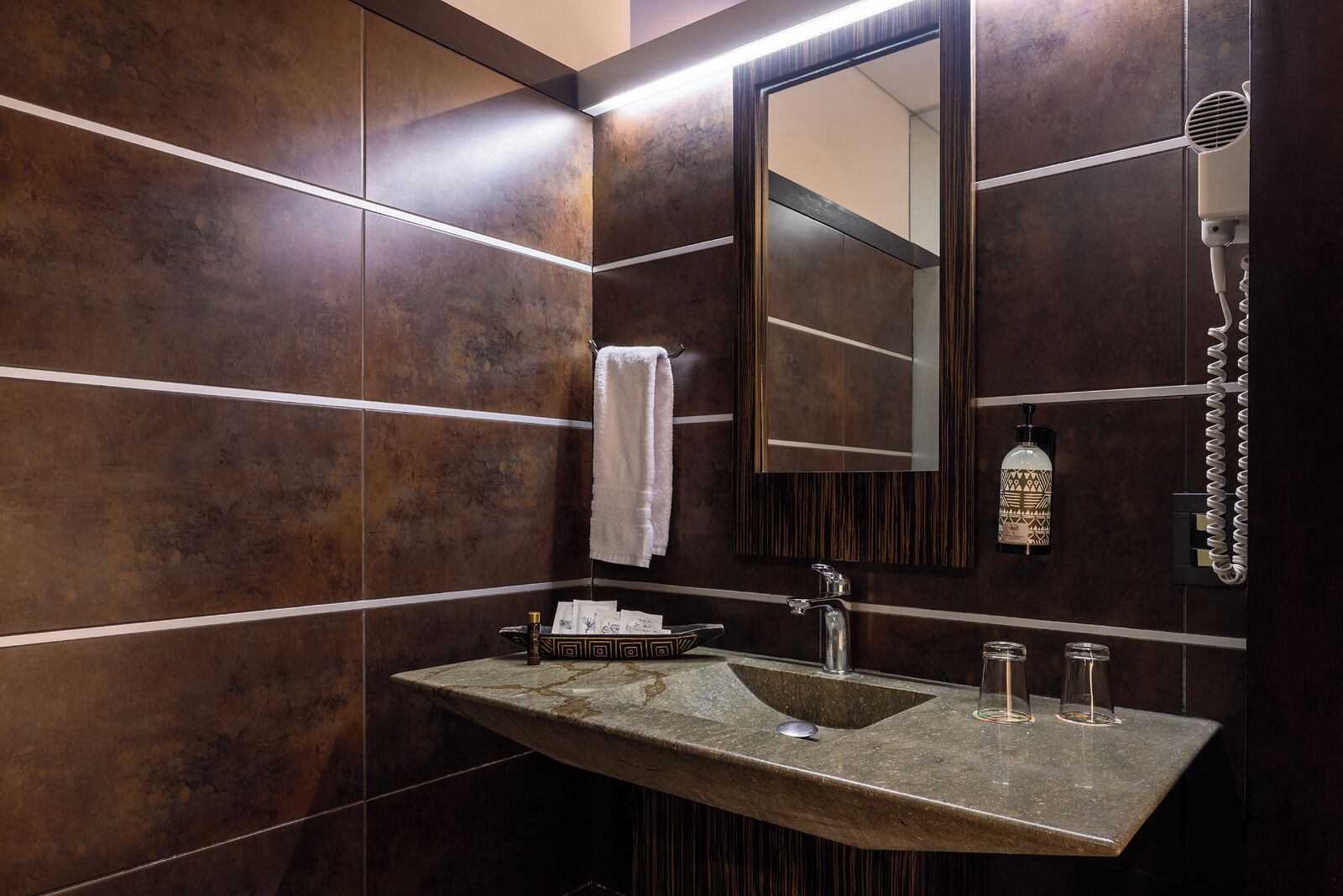 Foto - Diez Hotel Categoría Colombia