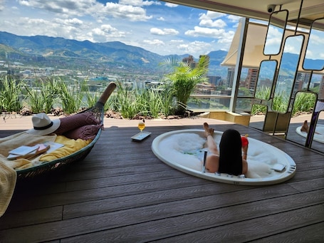 Arcade. Diez Hotel Categoria Colombia