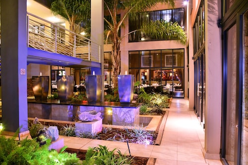 Premier Hotel OR Tambo