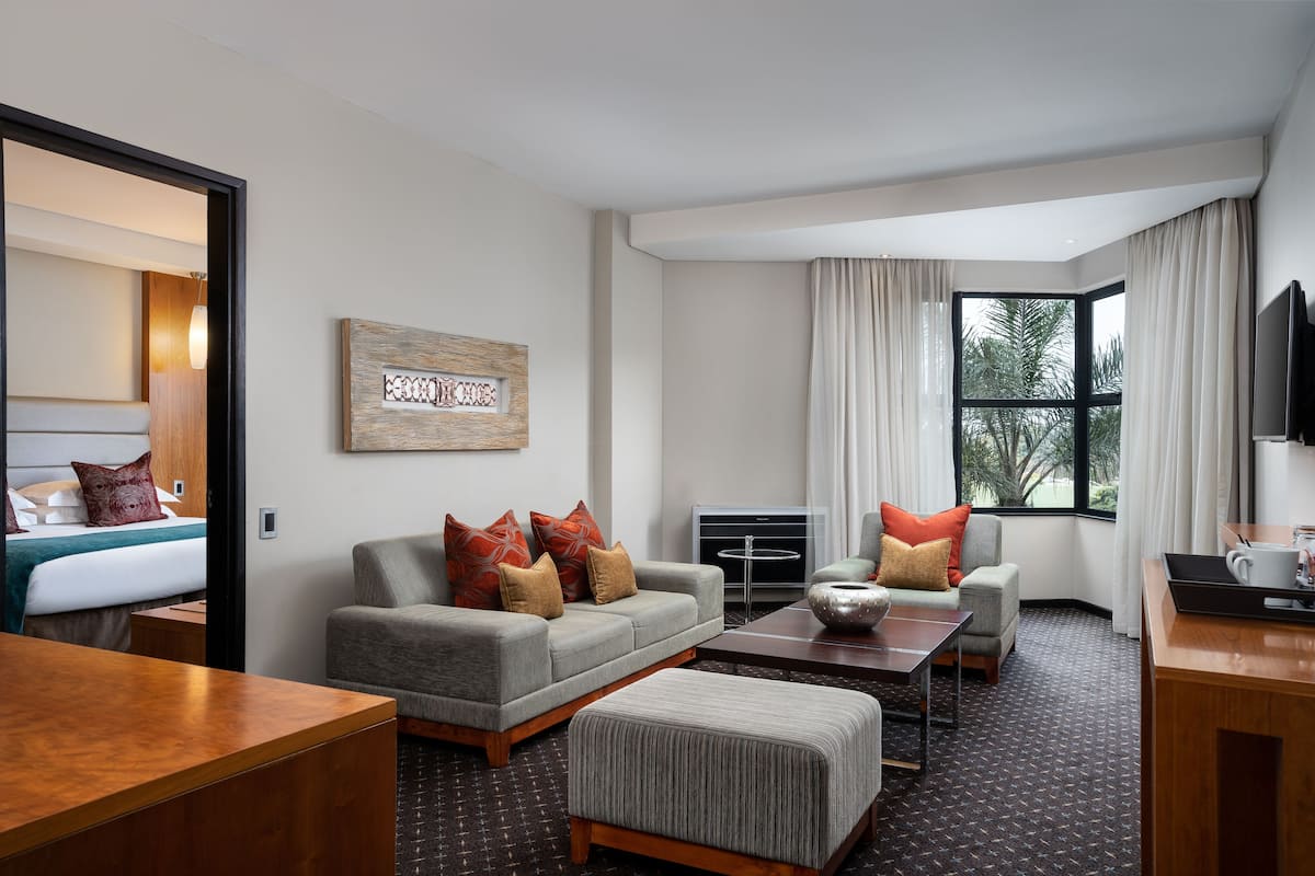 suite | 1 bedroom, premium bedding, down duvets, select comfort beds