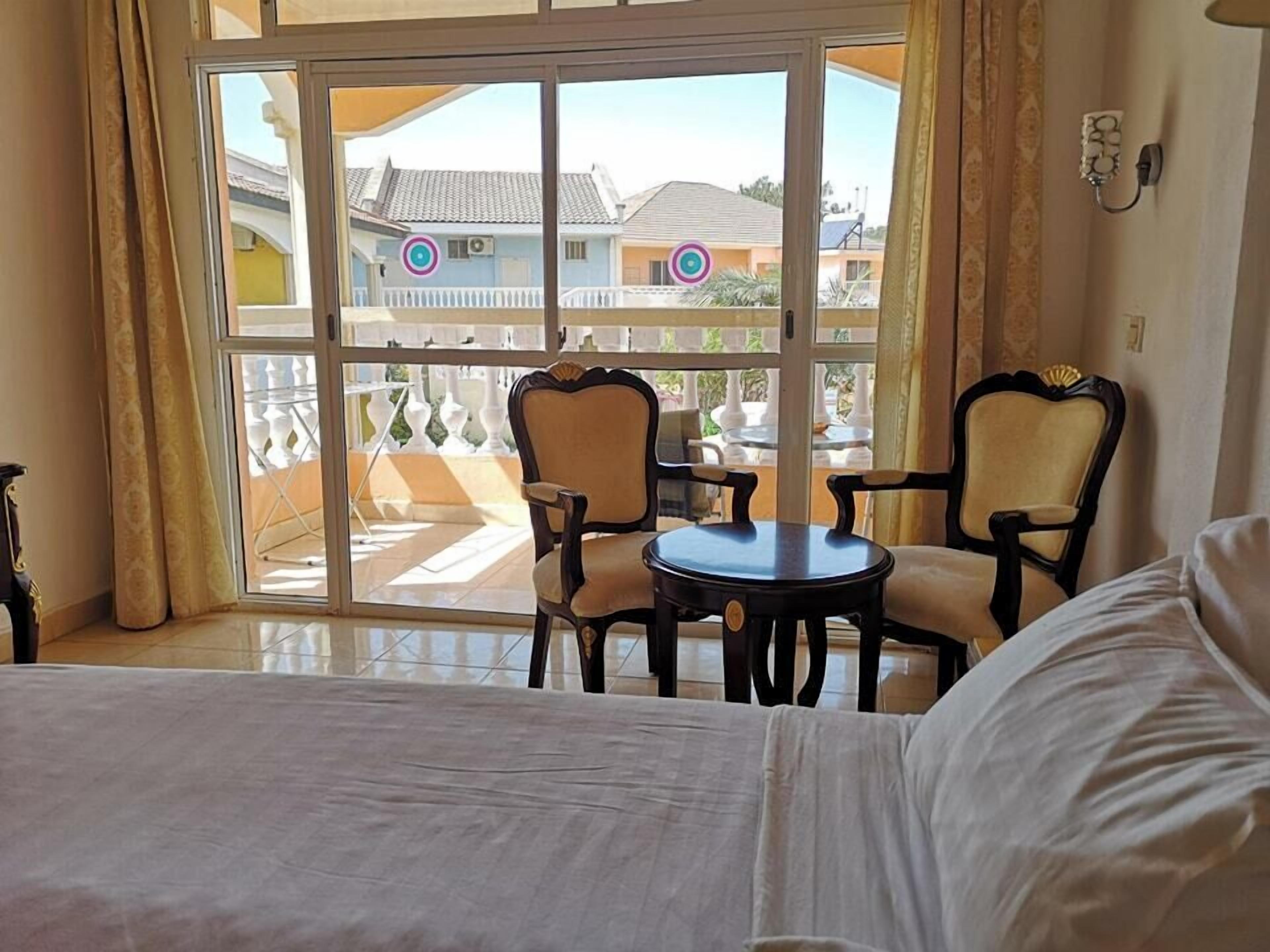 Chambre Standard Double ou avec lits jumeaux