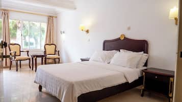 Premium bedding, minibar, in-room safe, desk