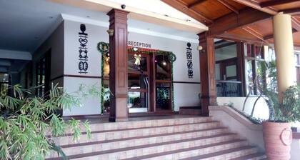 Highgate Hotel