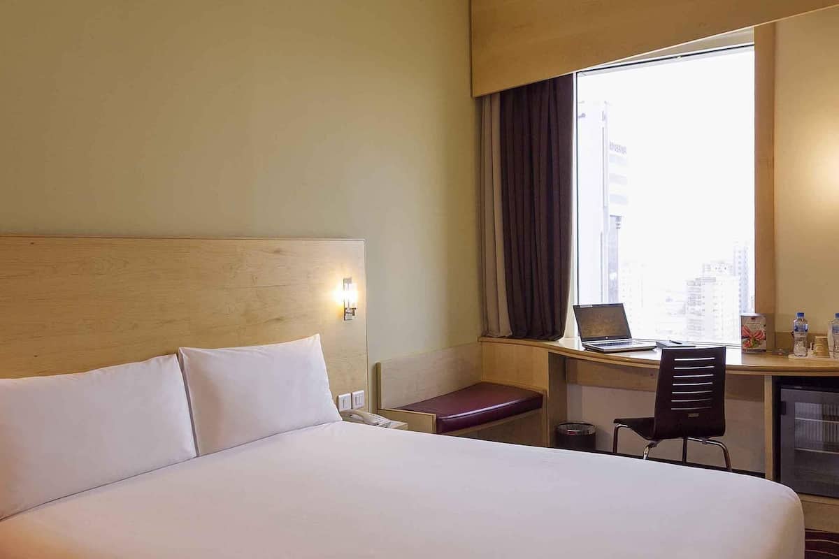 In-room safe, desk, soundproofing, iron/ironing board