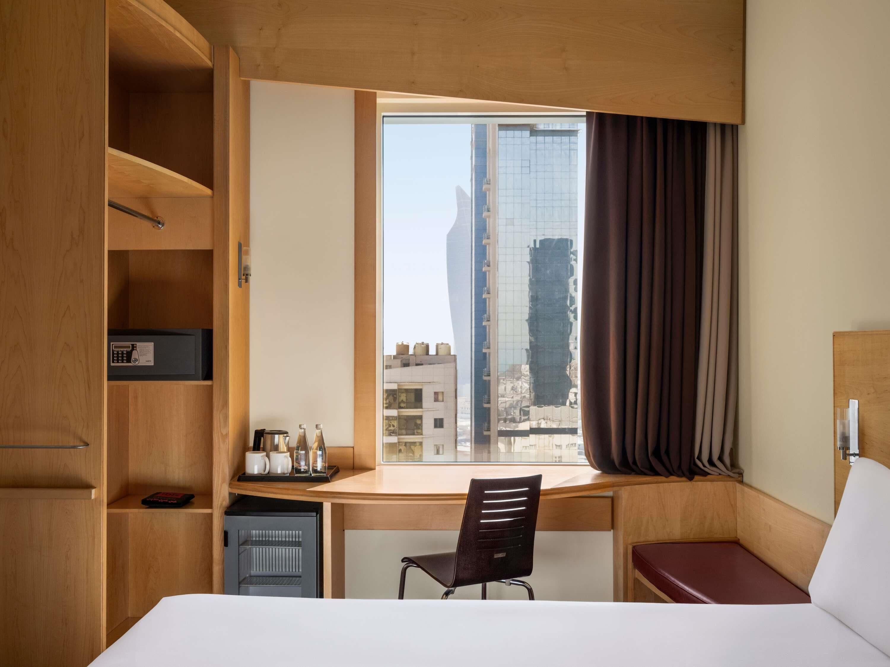 Standard Room, 2 Twin Beds | In-room safe, desk, soundproofing, iron/ironing board