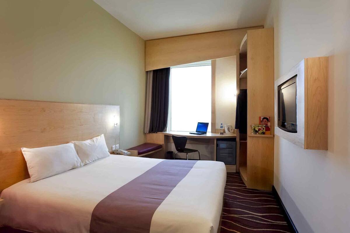 Superior Room, 1 Double Bed with Sofa bed | In-room safe, desk, soundproofing, iron/ironing board