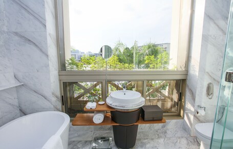 Hotel Fort Canning - Image 22