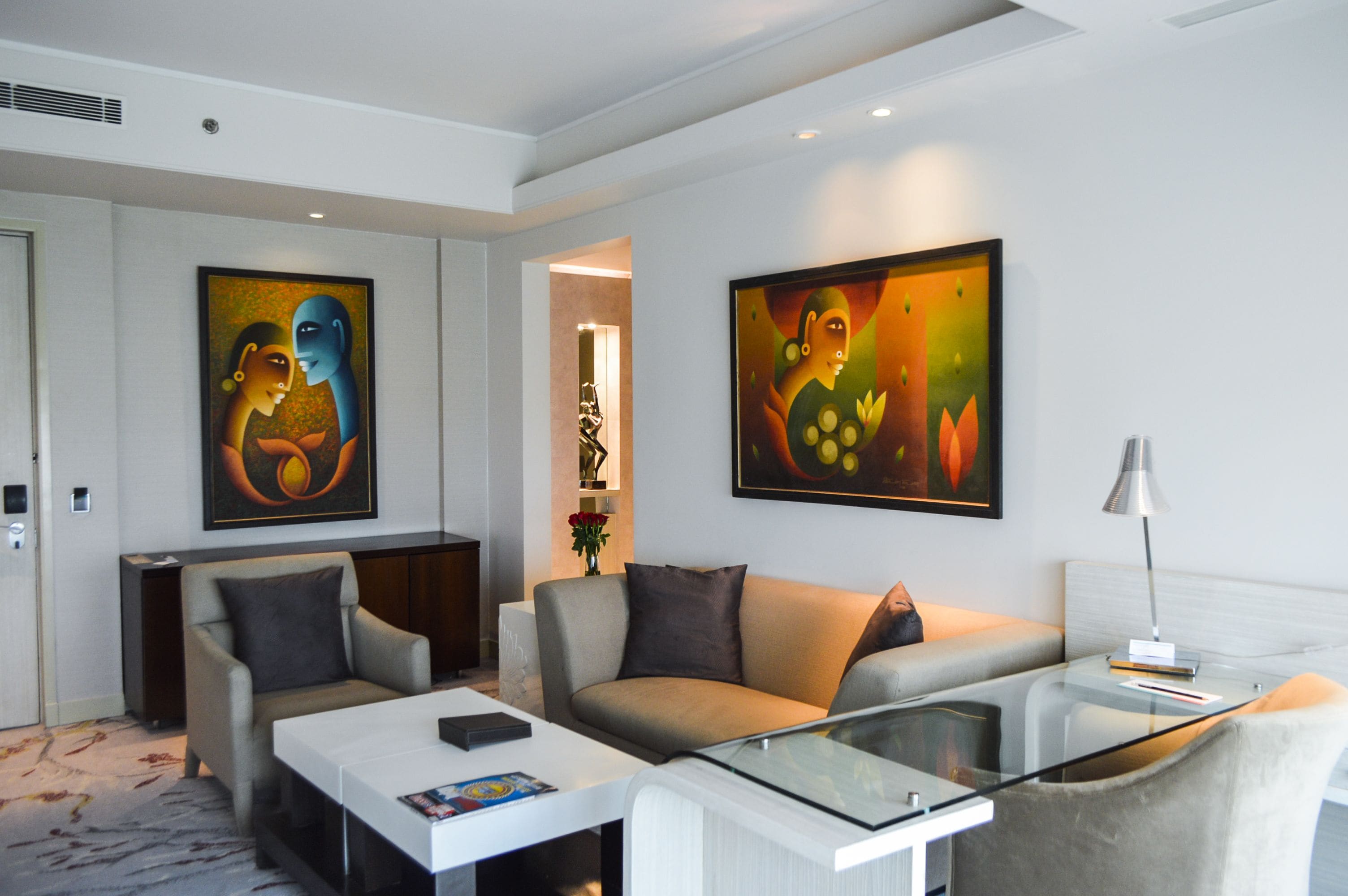 37-inch plasma tv with digital channels, tv, dvd player