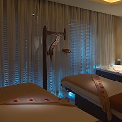 Couples treatment room(s), steam room, body treatments