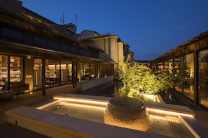 Deep-tissue massages, Thai massages, facials, reflexology