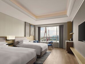 Superior River View Double | Minibar, in-room safe, desk, blackout drapes - Shanghai Marriott Hotel Yangpu Riverside (Shanghai)