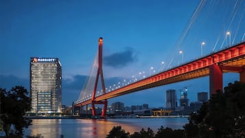 Fasade – kveld/natt