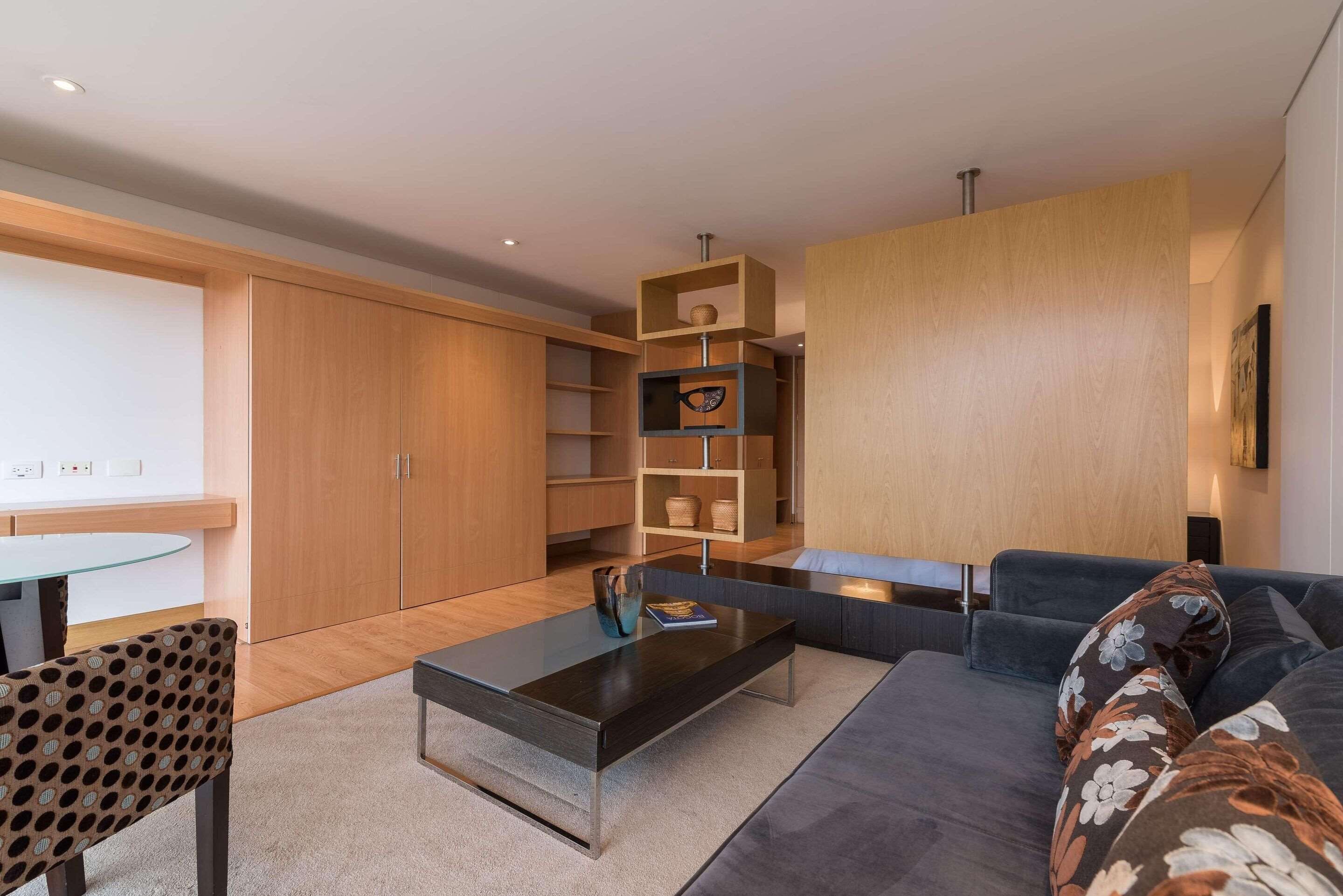 premium room, 1 king bed, balcony | 1 bedroom, premium bedding, down duvets, minibar