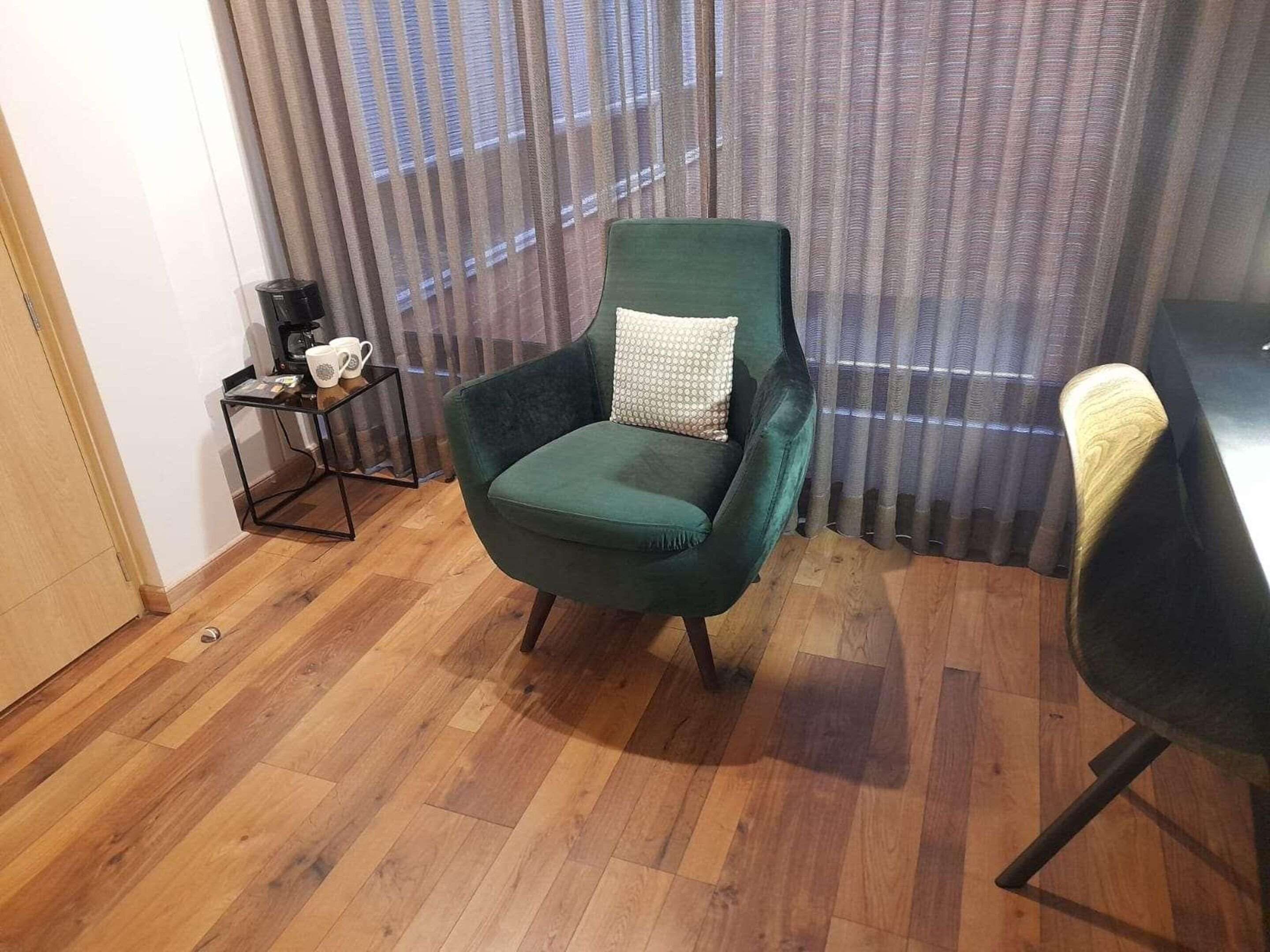 room, 1 king bed | 1 bedroom, premium bedding, down duvets, minibar