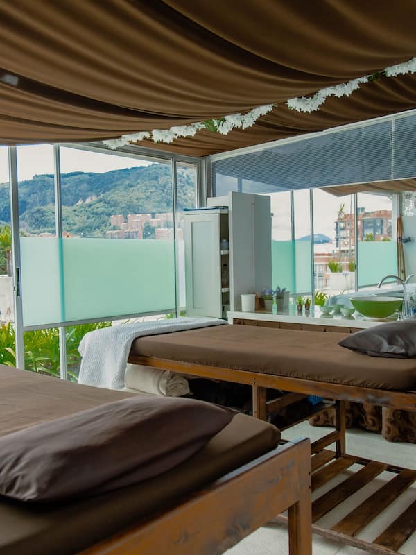 Whirlpool, Körperbehandlungen, Hydrotherapie, Körperpeelings