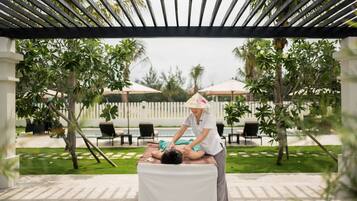 Body treatments, aromatherapy, facials, 3 treatment rooms